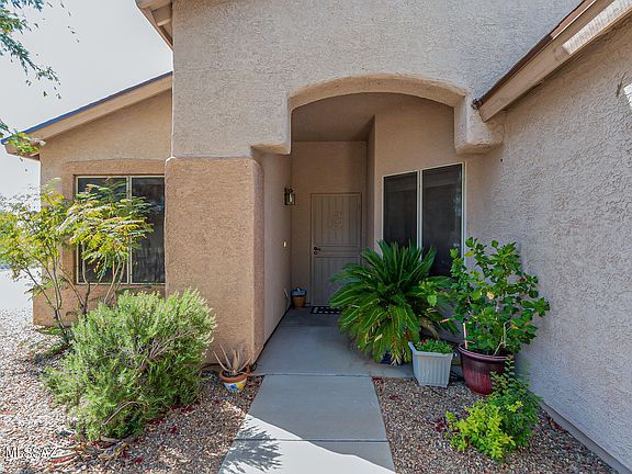 3rd image of 8303 N Freshwater Ln