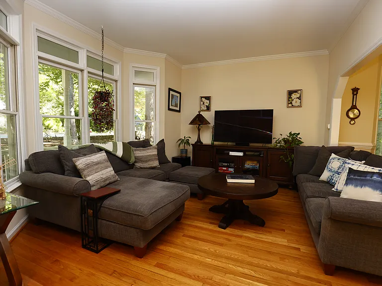 1539 Pathway Dr — Photo 5