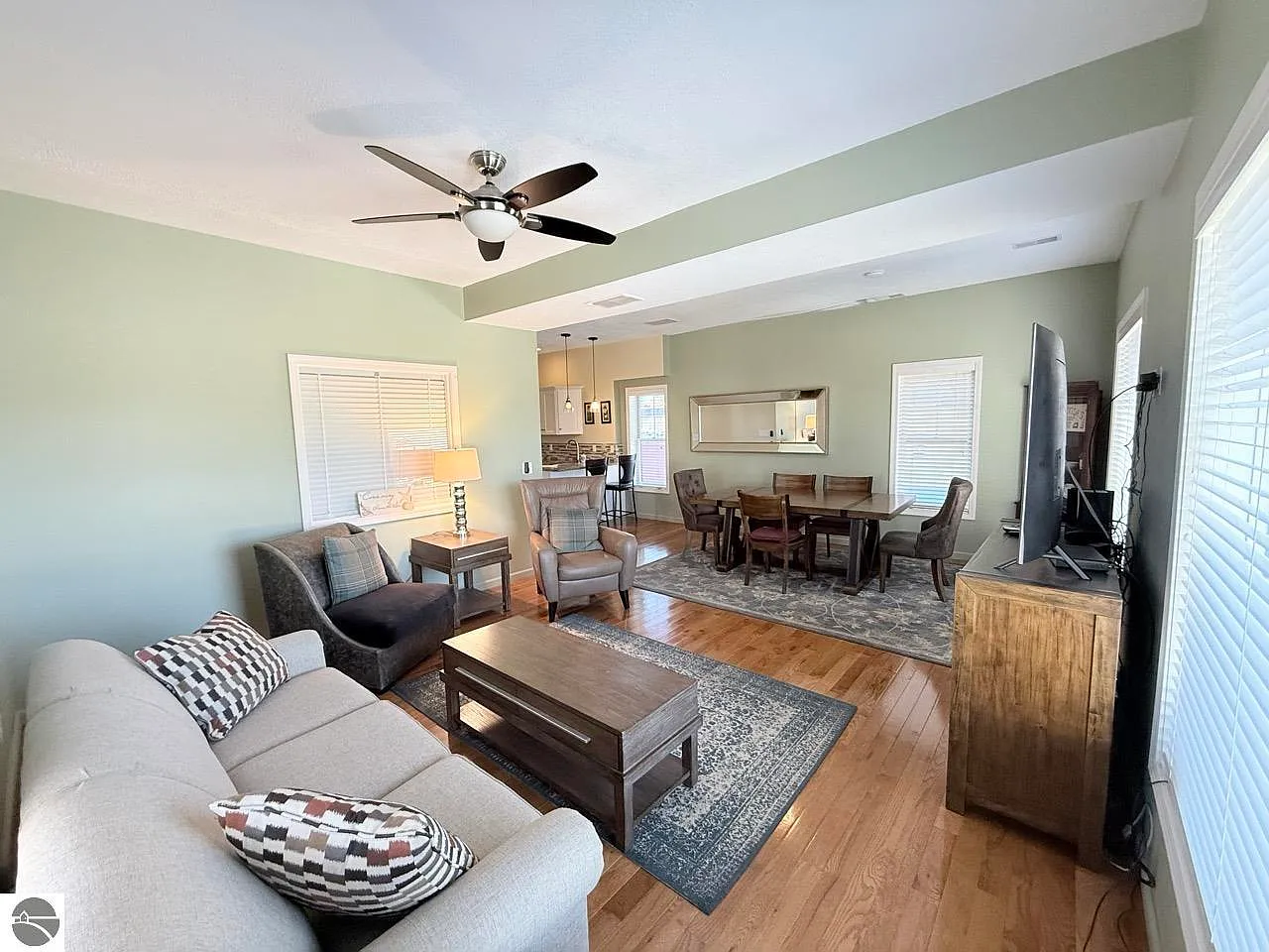 2 bed, $1,800 — Photo 1