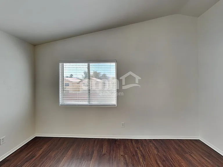 6473 Karlsen Ct — Photo 10