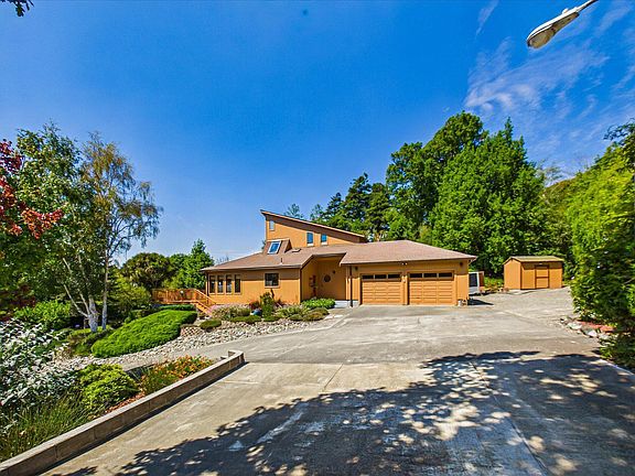 4th image of 2385 Drake Hill Rd
