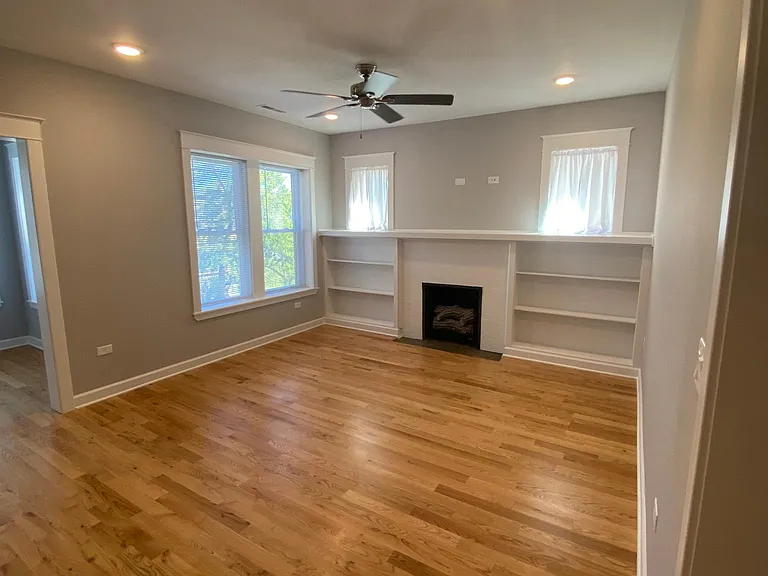 6236 S Greenwood Ave — Photo 4