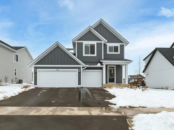 5121 Coronado Dr, Woodbury, MN 55129