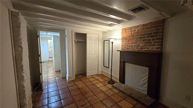 2705 Camp St — Photo 11