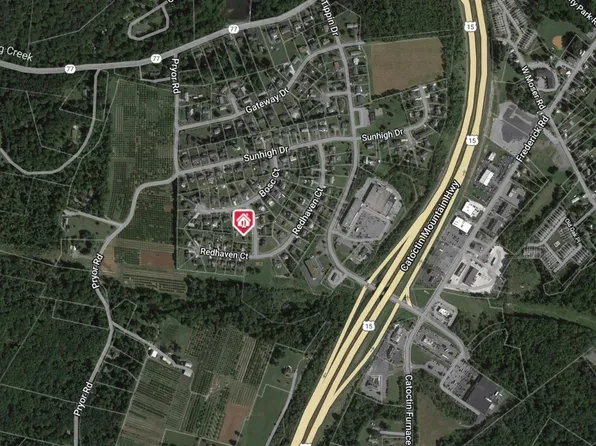 6 Macintosh Dr, Thurmont, MD 21788