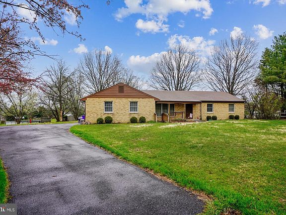 3rd image of 10634 Hesperian Dr