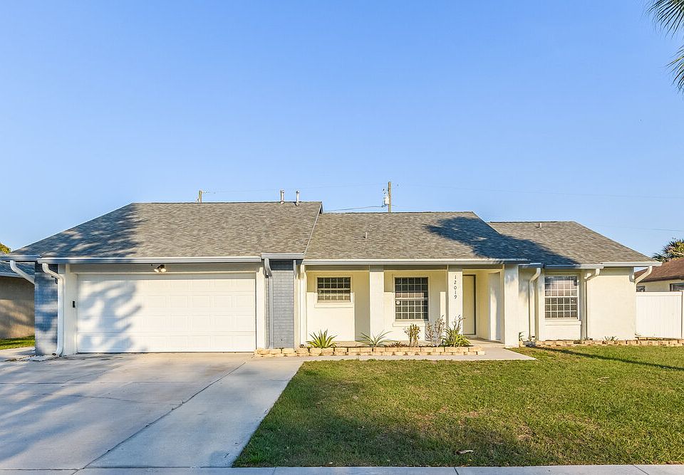 1st image of 12019 Uracus St
