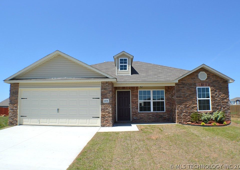1st image of 14718 S Hickory Cir