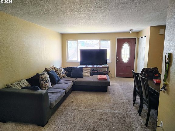2nd image of 112 Laguna Ct