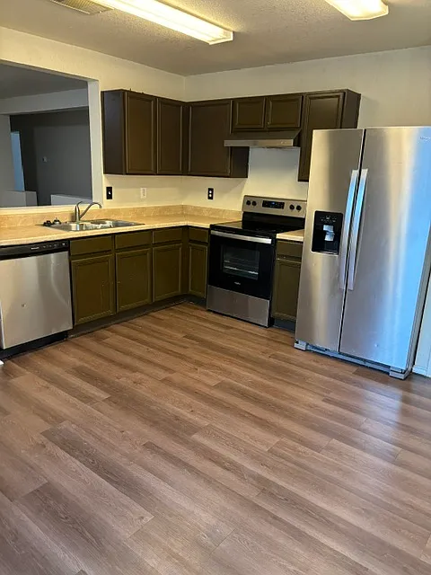 3 bed, 1186 sqft, $1,250 — Photo 3