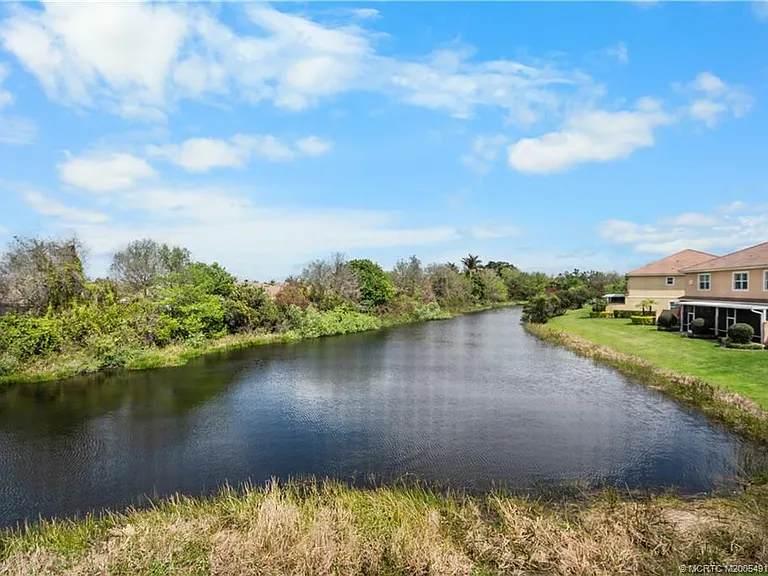 691 SW Glen Crest Way — Photo 36