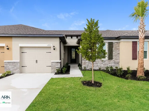 1725 Party Pl, Fort Pierce, FL 34947