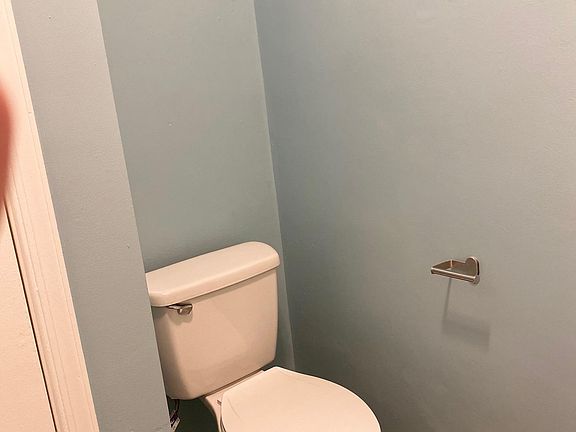 5th image of 3319 Clover Hill Dr