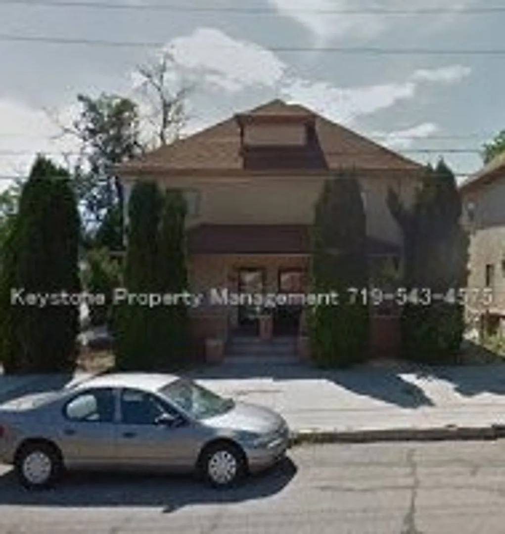 901 - 905 N. Greenwood Street — Photo 1