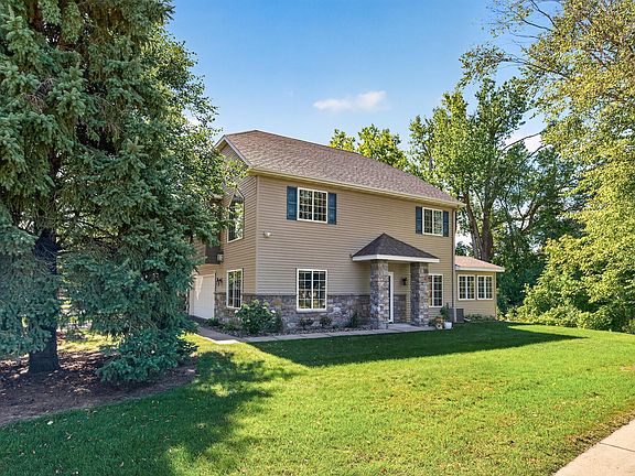 2nd image of 3341 Jansen Way