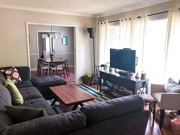 4th image of 4017 Hilldale Ave