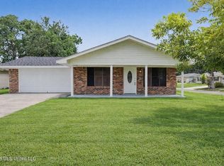 1 Oxford Dr, Gulfport, MS 39503