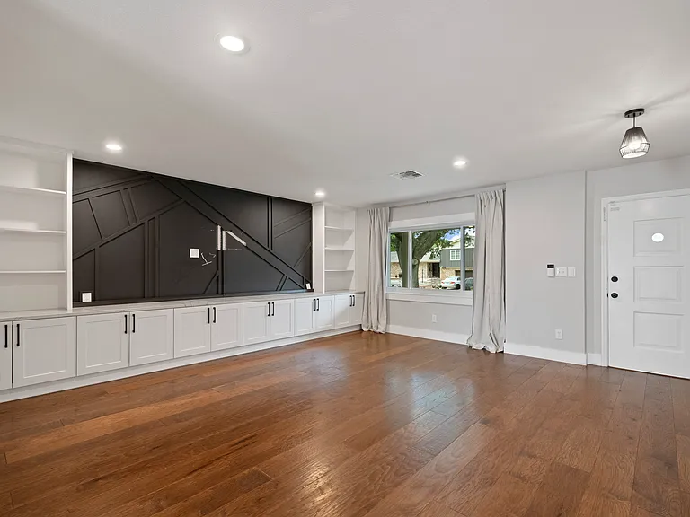 4519 Fontana St — Photo 8