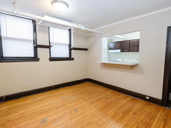 3rd image of 1511 Lagoon Ave