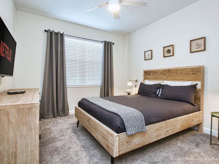 Kings Castle Cir — Photo 21