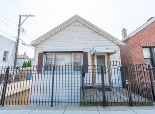2966 S Arch St, Chicago, IL 60608