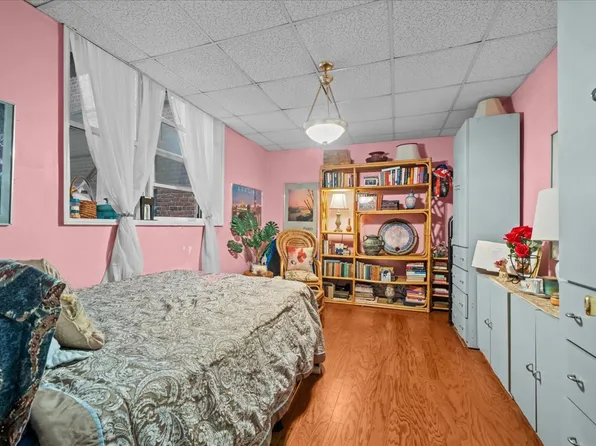 3200 Netherland Avenue image 10 of 18