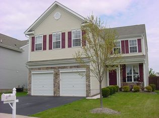 3 Durham Dr, Columbus, NJ 08022