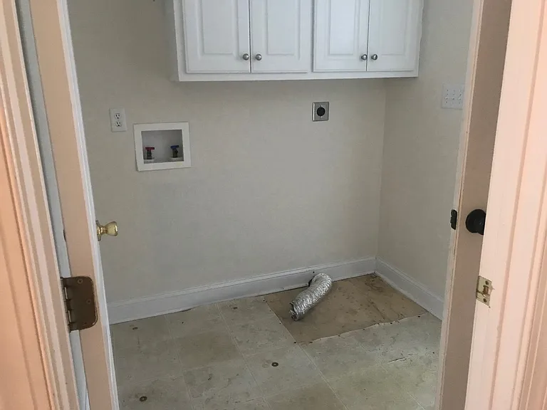 3709 Stonehenge Ln W — Photo 10