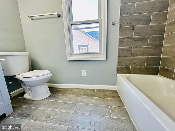 4th image of 125 W Woodland Ave #125