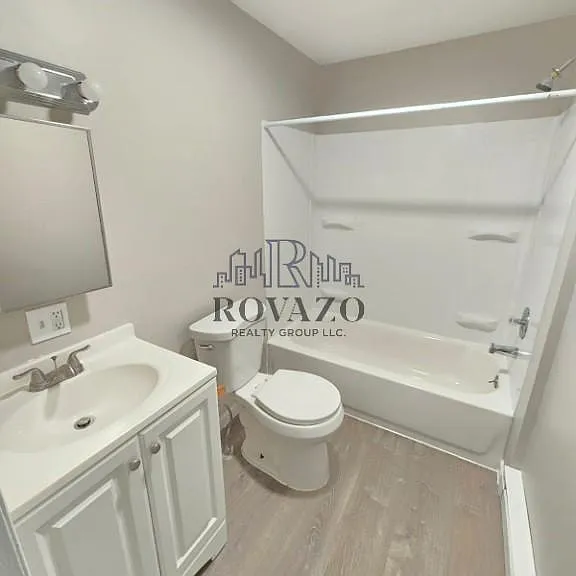 311 Littleton Ave #3AA — Photo 2