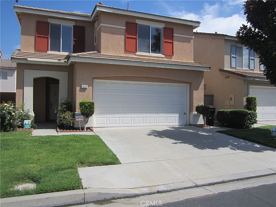 1st image of 1523 Stardust Dr