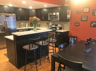 429 W Grant Pl #Y, Chicago, IL 60614