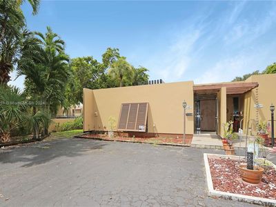 15807 Kingsmoor Way, Miami Lakes, FL, 33014