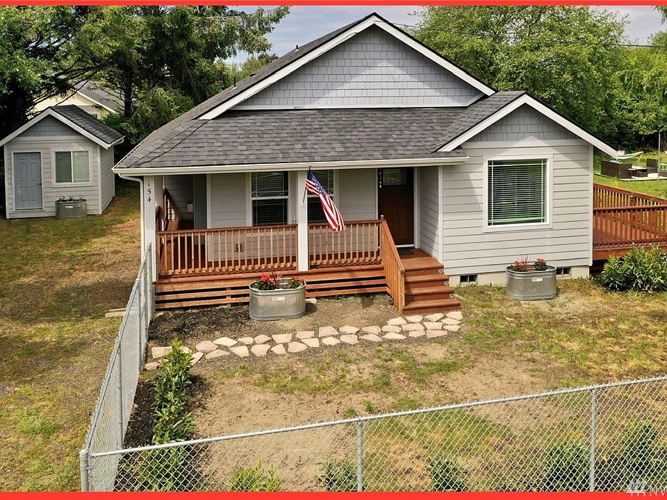 1st image of 154 Pacific Blvd NW