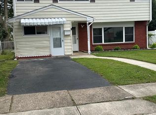 9 Barbara Lee Dr, Hamilton, NJ 08619
