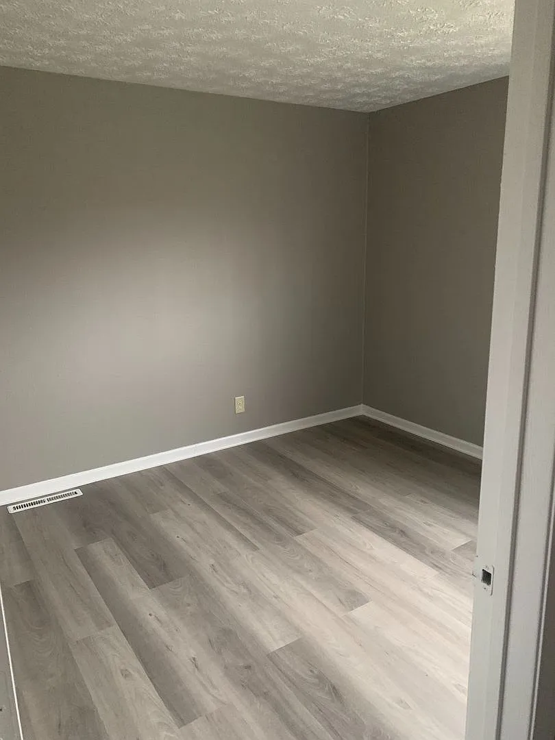 1617 Smith Rd. - Fair Oaks/Smith Holburn — Photo 3