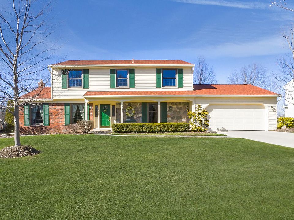 1st image of 36090 Crompton Cir
