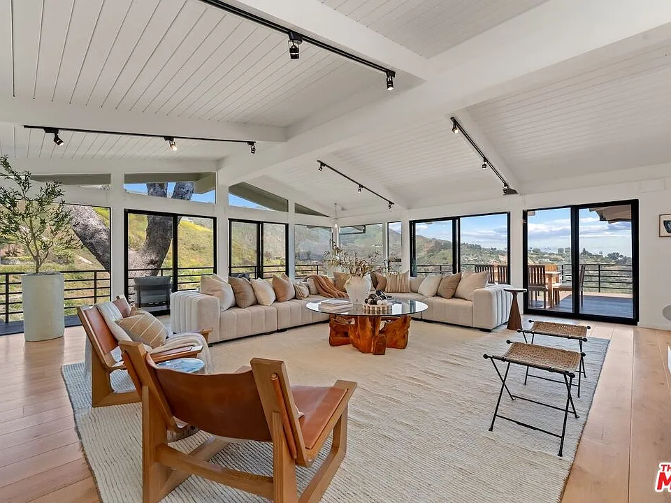 23701 Harbor Vista Dr
