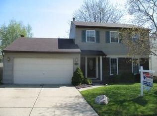 2041 W Roundtable Dr, Canton, MI 48188