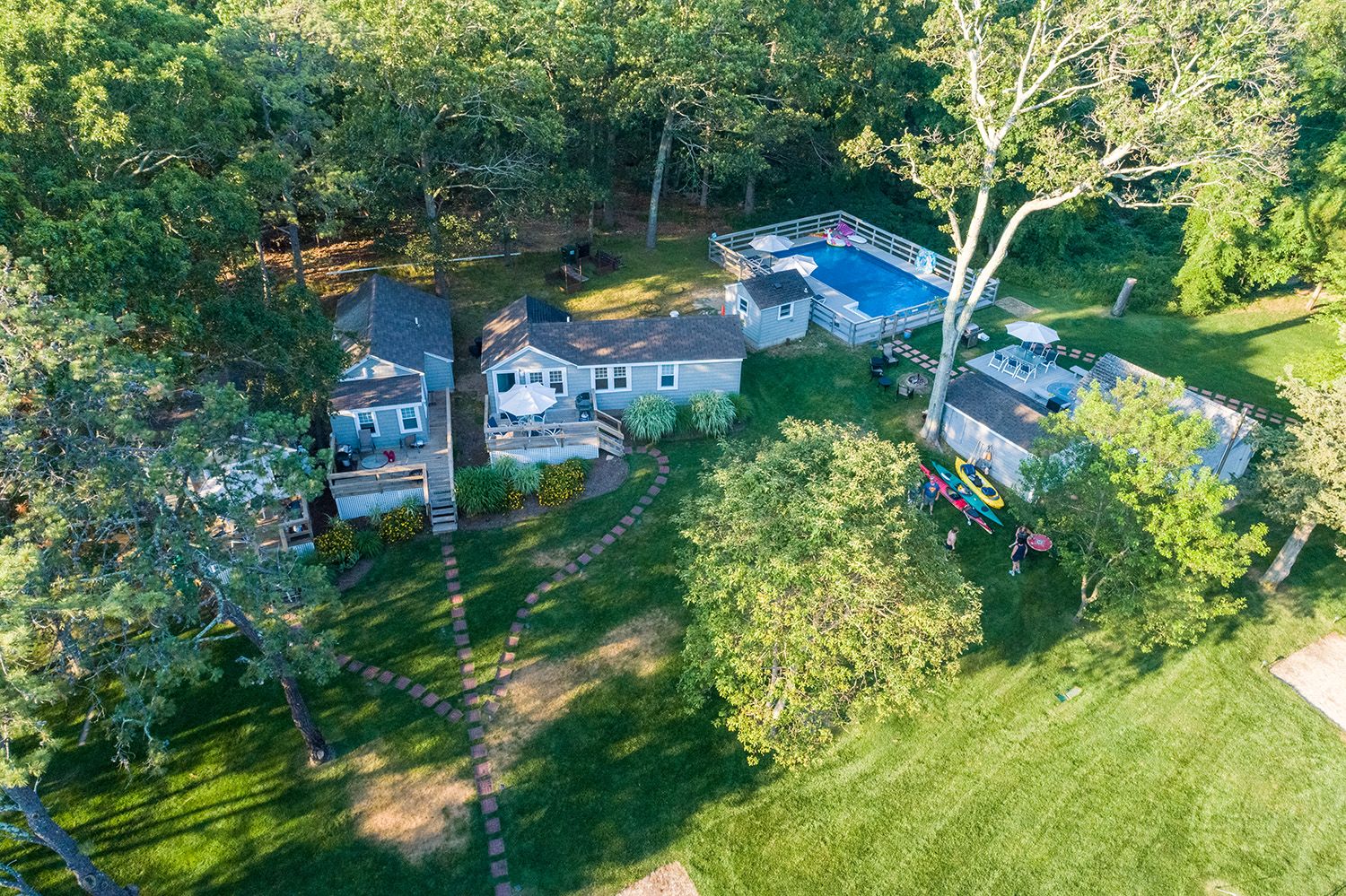 152 Red Creek Rd Cottage 3, Hampton Bays, NY 11946 Out East