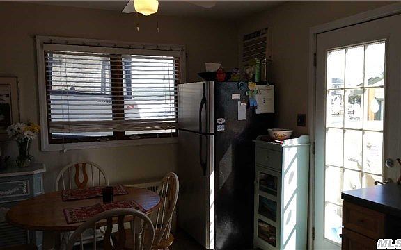 5th image of 295 East Dr