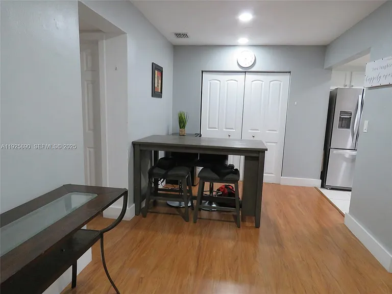 11840 NE 19th Dr #26 — Photo 3