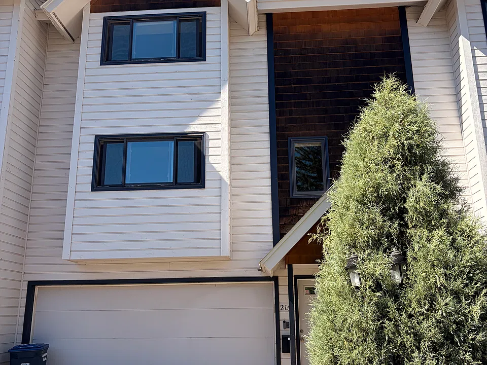 2155 W 3rd Ave