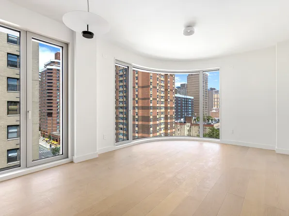 250 East 25th Street 9D image 1 of 14