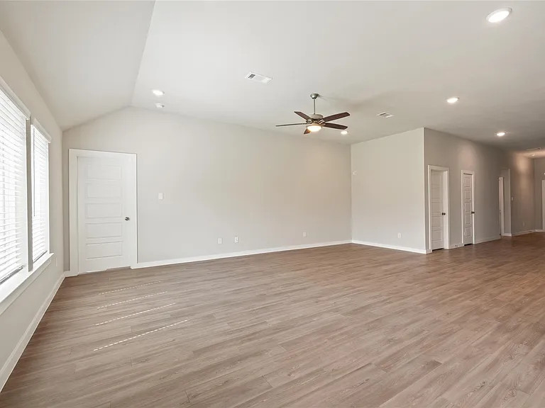 8635 Jetty Glen Dr — Photo 35