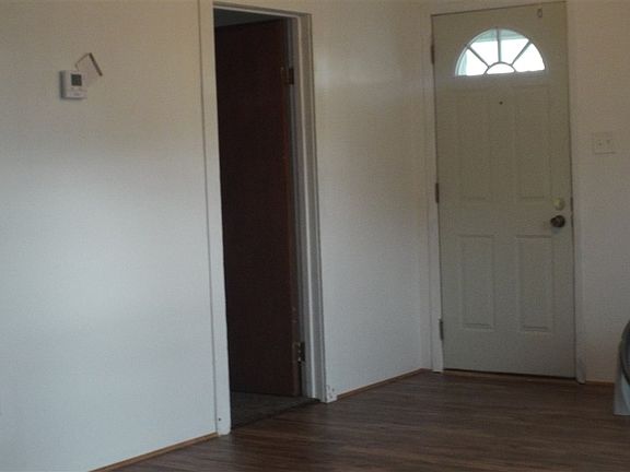 3rd image of 703 E 8th St