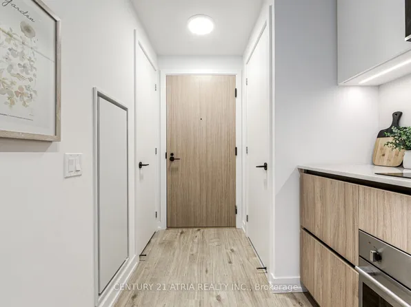 35 Parliament St #513, Toronto, ON M5A 4R2