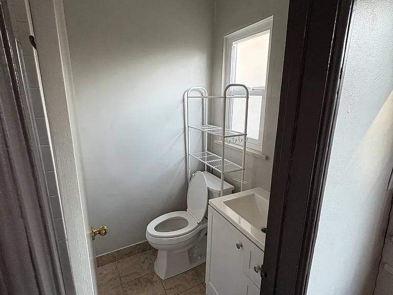 519 Landfair Ave — Photo 20