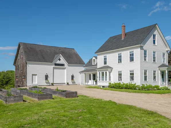 822 Alewive Road, Kennebunk, ME 04043