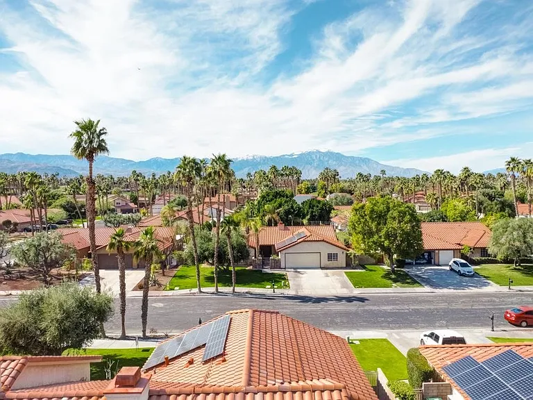 39490 Regency Way — Photo 33